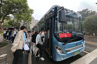 本赛季常规赛湖人打到关键时刻的比赛24胜9负 联盟最佳！